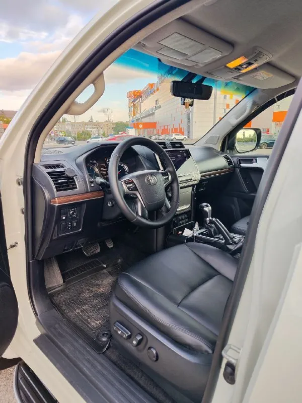 Прадо 150 рестайлинг.2017. 2.8d 155т. пробег полностью обслужен. 2 компл. зимние и летние шины 4500000р. +79493304150 📞 звоните: +7(949)3304150 - фотография - 5