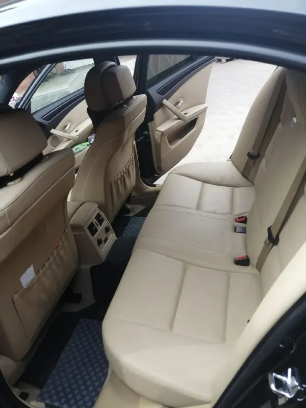 Продам е60 520d 177л/с 2008г. в. пробег 370000,цена 1550000, куплена в 2022 с пробегом 317000,2 комплекта колес, зимняя новая r17,летняя один сезон r19,технически исправна, обслужена, обмен не интересен, продаю в связи с покупкой новой машины, собственник. находится в макеевке торг реальному покупателю, телефон +79490665373 тлг @amur0027 - фотография - 4