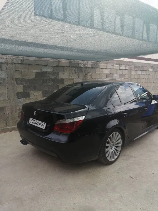Продам е60 520d 177л/с 2008г. в. пробег 370000,цена 1550000, куплена в 2022 с пробегом 317000,2 комплекта колес, зимняя новая r17,летняя один сезон r19,технически исправна, обслужена, обмен не интересен, продаю в связи с покупкой новой машины, собственник. находится в макеевке торг реальному покупателю, телефон +79490665373 тлг @amur0027 - фотография - 6