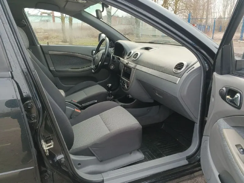 ‎🚘 марка и модель: chevrolet lacetti ‎📏 пробег: 216к ‎📆 год: 2010 ‎📝 кпп: ‎⚙️ описание: продам chevrolet lacetti 2010, 1.6 мкпп, в нормальном состоянии, на уверенном ходу ‎двигатель работает ровно, кпп и ходовая в норм, любое оформление, возможно присутствие в мрэо ‎по комплектации: гур стеклоподъёмники, кондёр, абс и т. д ‎ ‎ ‎💰 цена: 595 тыс. руб. ‎📞 телефон:+79499047685 ‎telegram+79496127076 ‎+79085199180 ‎ 📲 tg: алексей 📞 звоните: +7(949)9047685 - фотография - 7