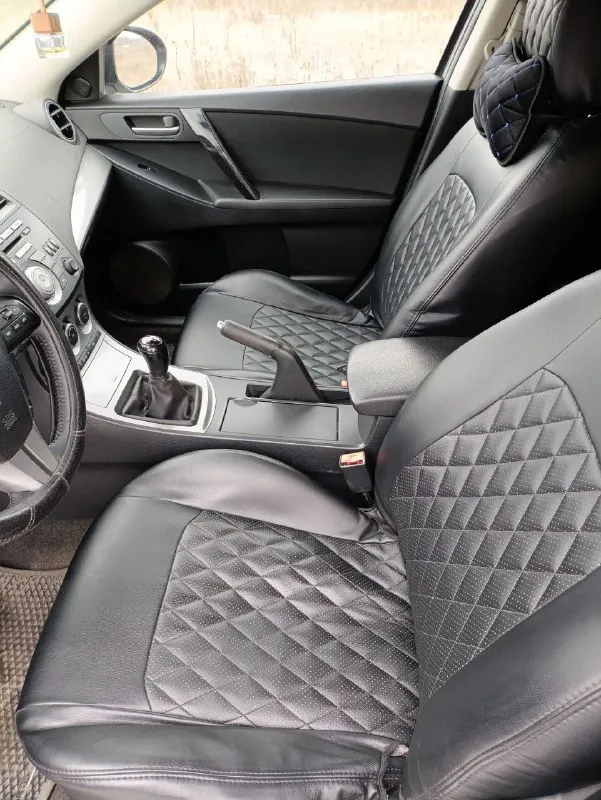 Продам mazda3 2009г. 2.2 турбо дизель пробег 212. 000км старт стоп, без ключевой доступ, круиз контроль, климат контроль, датчики давления, света, дождя, задний парктроник. 6 ступка механика. резина лето-зима на дисках, лето r 17, зима r 16 машина обслужина полностью, в родном окрасе, птс оригинал 1 хозяин. цена 880 000 руб. тел. +79494336093. и+7 9894357466 📲 tg: @dragon231019 📞 звоните: +7(949)4336093 - фотография - 4