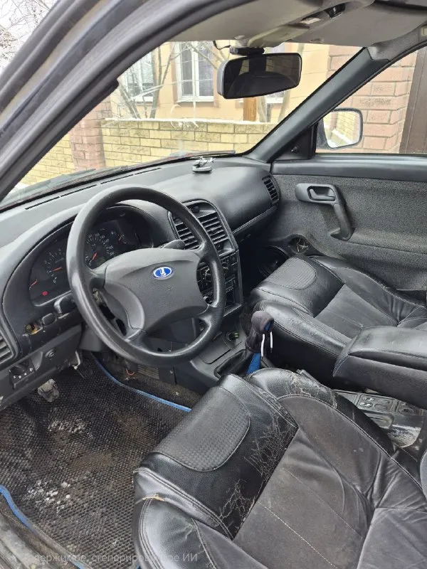 Продам 21104 я хозяин по документам, переоформление обязательно! 2005 г. в. 1.6 16 клапанов (124 мотор, клапана не гнет) автомобиль технически в хорошем состоянии:по двигателю никаких нареканий, масло от замены до замены ни грамма не расходует, коробка, ходовая, все обслуживалось вовремя, все в норме. есть моменты по кузову никак не влияющие на езду и эксплуатацию. приборка нового образца, сиденья перешитые под кожу, очень удобные. машина каждый день на ходу. пгт. володарское - мариуполь вопросы в сообщения или по телефону +79497239895 цена: 195 т. р. самым быстрым торг. - фотография - 5