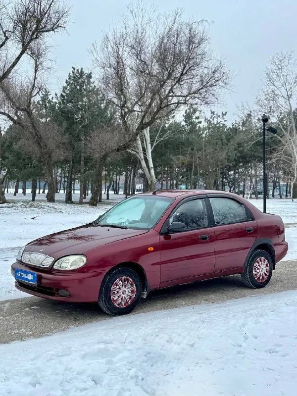 🇰🇵 daewoo lanos 💰цена: 270 000р 🏢город: мариуполь 📅год выпуска: 2006 🧾пробег: 161 993км. ⚙️двигатель: 1.5 ⛽топливо: бензин/газ ⚙️кпп: механика 📞 телефон: +7-989-263-55-56 +7-949-727-41-51 +7-949-551-91-52 💾 описание: местная, не пригнанная, надежная рабочая лошадка. ✅ хорошее техническое состояние ✅ два владельца, птс оригинал ✅ кузов без сквозной коррозии ✅ оригинальный пробег ✅ новый аккумулятор, хорошая зимняя резина ⛽️ гбо вписанно в птс улица шевченко 2️⃣6️⃣9️⃣ - фотография - 3