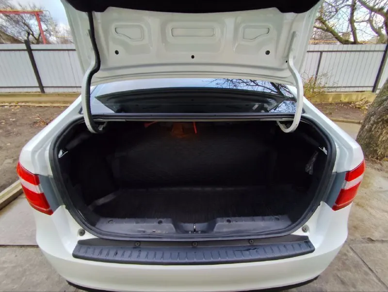 Продажа в днр г. горловка ✅ ваз веста 2020год ✅двигатель 1.6 механика ✅пробег 177т ✅установлено метан вписано в птс ✅приятный расход 💰цена 900 000 👍торг при осмотре 📲+79493167516 📌осмотр горловка енакиево ясиноватая макеевка донецк приеду по договорённости 📲 tg: дима 📞 звоните: +7(949)3167516 - фотография - 5