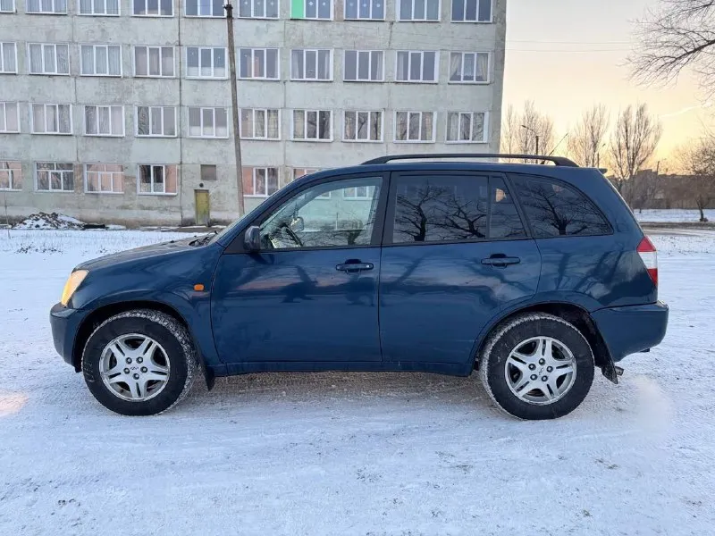 🚗 продам автомобиль 🚗 chery tiggo чери тигго ▶️ год выпуска: 2010 г. в. ▶️ пробег: 80.000 км. !!! подтверждён автотекой!!! родной окрас!!! зелёный отчёт автотеки ❗️❗️1 владелец ❗️❗️ ▶️ объём двигателя: 1.8 л. , самый надёжный расход 7.5-8.5 л. ℹ️ описание: ✅ автомобиль в очень хорошем состоянии. - фотография - 2