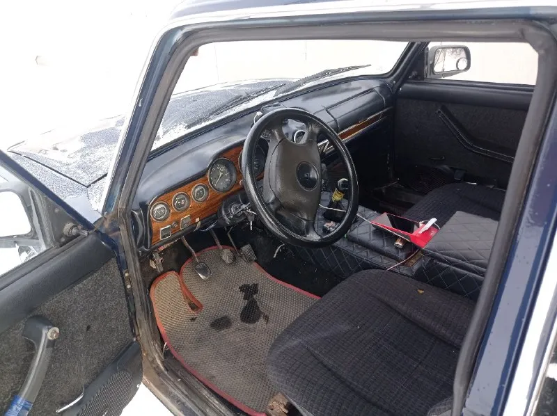 Продам ваз 2103 на полном уверенном ходу сел поехал вложений нетребует не каких. днище кузов все целое резина зима, печка дует хорошо, стеклоподьемники, все светится моргает. документы в порядке переоформление без проблем. по дополнительным вопросам по +79591773887. цена 140000 т. р 📞 звоните: +7(959)1773887 - фотография - 3