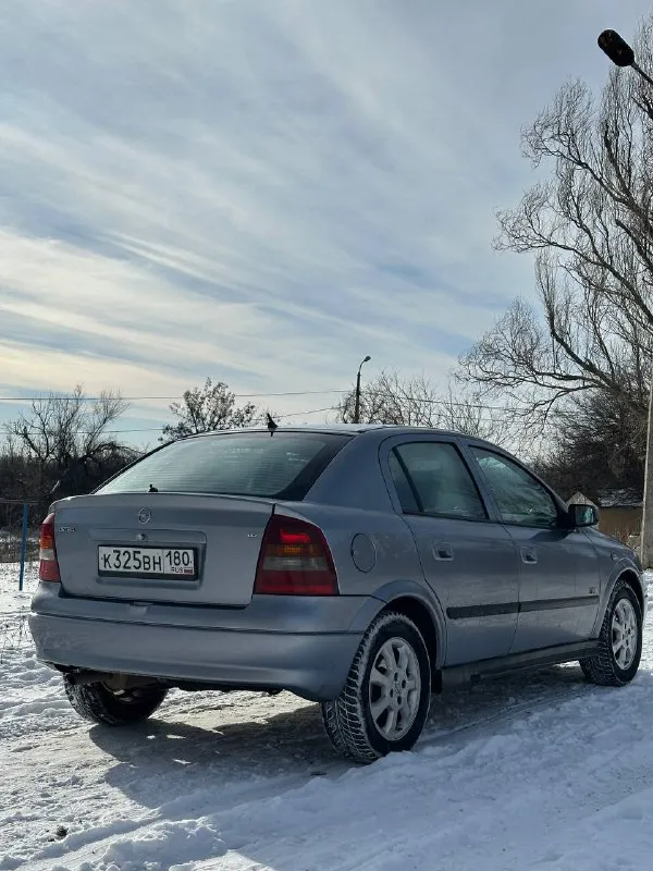 Продам opel astra g. 1.6, кпп механика. год - 2003г. цена - 330000₽ двигатель работает как положенно, не дымит, не троит и прочее. по ходовой автомобиль обслужен. по комплектации: 4 эсп, кондиционер (рабочий), эгур, цз. автомобиль местный, сейчас на 180 регионе - переоформление без проблем. детальней по телефону: +79497253134 📞 звоните: +7(949)7253134 - фотография - 4