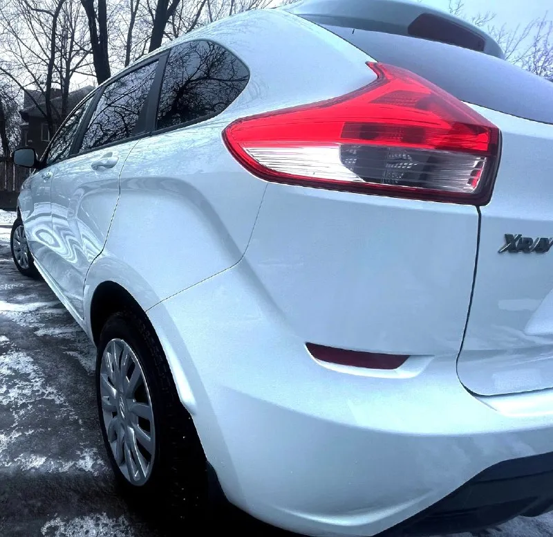 Продаю срочно цена до 30 января, 1🍋70 ваз икс-рей. 2021 года. двигатель 1.6. на механике ходовая, двигатель, коробка в идеальном состояние. машина не стучит, не гремит. как мячь абсолютно новая машина не битая, не крашеная. без царапин, без ржавчин коррозия. в родном заводском окрасе подогрев сидений. кондиционер. мультимедиа руля. сигнализация. автозапуск. электростеклоподъемники. все 4. абс. салон. ухожен. в идеальном состоянии. антизанос. 1 собственник. осмотр. алчевск-телефон +79595608946 📞 звоните: +7(959)5608946 - фотография - 5