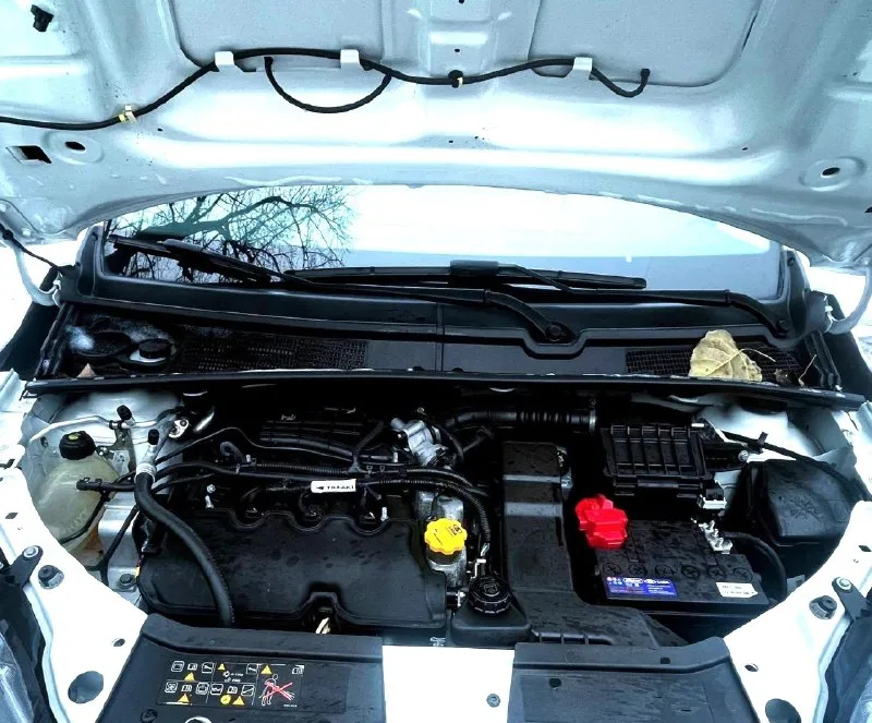 Продаю срочно цена до 30 января, 1🍋70 ваз икс-рей. 2021 года. двигатель 1.6. на механике ходовая, двигатель, коробка в идеальном состояние. машина не стучит, не гремит. как мячь абсолютно новая машина не битая, не крашеная. без царапин, без ржавчин коррозия. в родном заводском окрасе подогрев сидений. кондиционер. мультимедиа руля. сигнализация. автозапуск. электростеклоподъемники. все 4. абс. салон. ухожен. в идеальном состоянии. антизанос. 1 собственник. осмотр. алчевск-телефон +79595608946 📞 звоните: +7(959)5608946 - фотография - 6