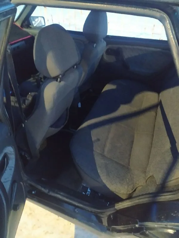 2114 2004 год в хорошем состоянии по мотору и коробке нареканий нет, в двигателе свежее масло, ходовка хорошая, сбитая. автомобиль на учёте, можно переоформить. новый акб. салон чистый и опрятный. цена 200 тыс, торг только возле машины. +79498107352 мариуполь 📲 tg: @s1navizinskii 📞 звоните: +7(949)8107352 - фотография - 5