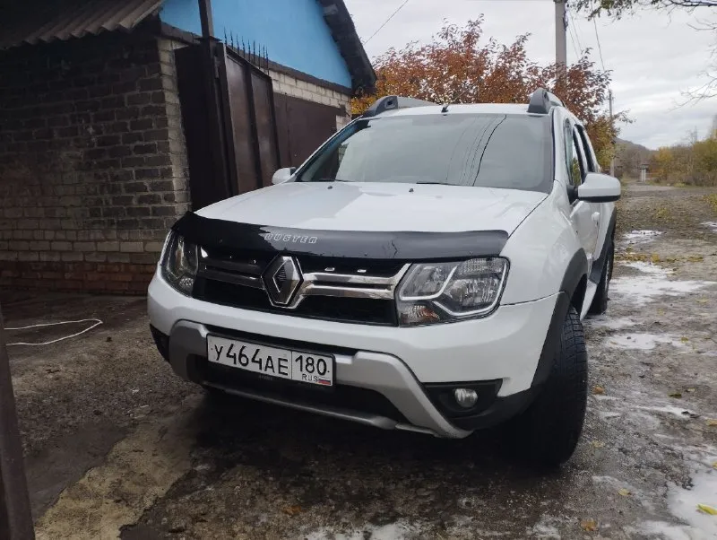 Продам renault дастер/ renault duster 2017 года, 3 владельца, в хорошем состоянии, двигатель 2 литра, бензин, полный привод, механика 6-ступка, автомобиль не бит и не крашен, 191 тысяча родного пробега, все стёкла родные, никаких проблем нет, в автомобиле присутствует магнитола teyes, камера заднего вида teyes - sony матрица 4к, сигнализация с автозапуском starline, датчик температуры двигателя. сиденья в качественных чехлах, под чехлами новый салон. за машиной ухаживали, всё обслуживалось вовремя, на обслуживании не экономили. два ключа, оба ключа в чехлах, так же есть книжка по эксплуатации и сервисная книжка в которой записаны все то, за машину не стыдно. цена: 1.265₽ торг при осмотре! тел. +7 949 397-68-18 📲 tg: @alexander_2200 📞 звоните: +7(949)3976818 - фотография - 2
