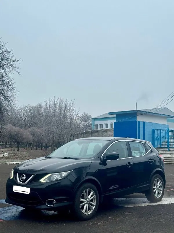 Nissan qashqai (2017г. ) пробег 170 тыс. км. двигатель 2.0 (бензин) коробка автоматическая 2 владельца, родной окрас без гнили и рыжиков, два ключа, два комплекта резины. двигатель и коробка в отличном состоянии, ходовая обслужена. 2х зонный климат-контроль мультируль, электро-зеркала, подогрев сидений, круиз-контроль, датчик света/дождя, обогрев зеркал и лобового стекла, камера заднего вида,4 стеклоподъемника, мультимедиа с bt, aux, cd, usb. сигнализация star-line с автозапуском. авто в хорошем состоянии, двигатель работает отлично, коробка переключает плавно. состояние сел и поехал! документы в порядке, переоформление в мрэо. цена : 1.495.000 рублей (торг, возможна продажа в кредит) +79493963707 (telegram) +79495834901 (telegram) 📞 звоните: +7(949)3963707 - фотография - 2