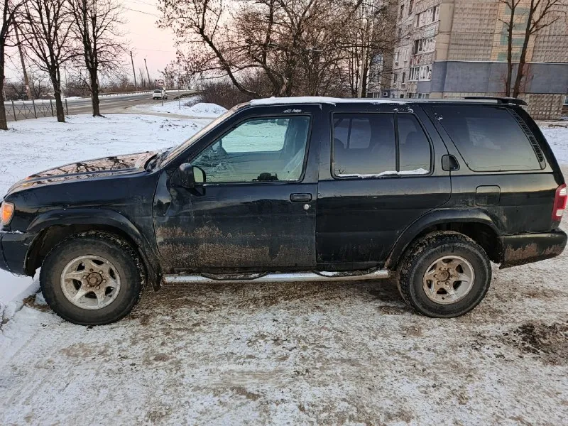 Продам nissan патфайндер 2000г. выпуска с документами все чисто 3.3 коробка автомат цена 385руб+ торг на полном уверенном ходу газ метан работает в птс вписан полный привод блокировки понижайка всё работает установлен новый стартер, обслужен генератор новые щётки и подшипники перебрана коробка новая трасса злой выхлоп шепчет без посторонних звуков в нестыдном состоянии подвеска мягенькая в поряде сидения электро все регилировки работают. кузов в идеальном состоянии для своих лет все вопросы по телефону +79591681432 г брянка 📞 звоните: +7(959)1681432 - фотография - 2