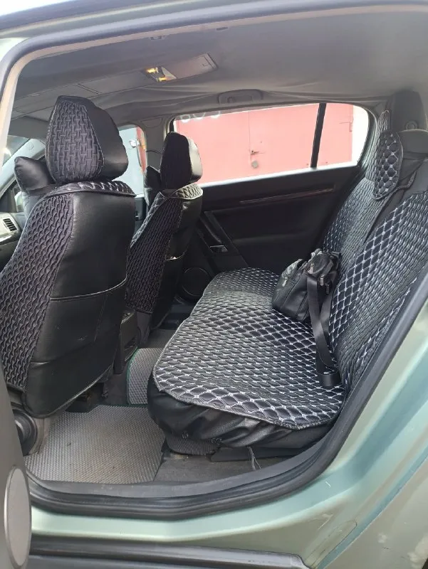 Продам opel сигнум 2003 года. 2.2 турбо дизель. коробка передач механика,5 спупенчатая. кузов оцинкованный. кондиционер работает, заправлял в июле. стеклоподъёмники все 4 работают, обогрев зеркал и заднего стекла. резина лето на титанах, зима на штампах. семейный автомобиль, гаражного хранения я 1 владелец в птс. осмотр г. перевальск-алчевск цена 420 тыс + торг возле авто +79590152950 📞 звоните: +7(959)0152950 - фотография - 7