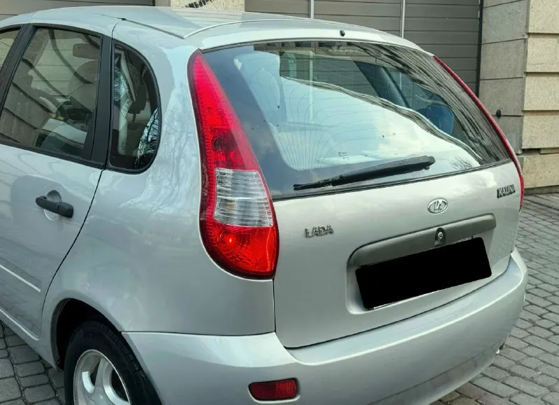 Продам ваз калина ( ваз kalina) автомобиль в отличном состоянии без дефектов близко к состоянии нового автомобиля пробег:60.000 км родной все низа дверей заводские автомобиль в родном окрасе двигатель 1.6, 16 клапанный коробка передач механика комплектация люкс: кондиционер, гур, подогревы сидений и стекла, электрозеркала,4 стеклоподъемники, сигнализация, центральный замок я собственник переоформление в мрэо в связи с нашей ситуацией со связью звоните несколько раз +79494048364 стоимость 455.000 ₽ торг возле автомобиля 📞 звоните: +7(949)4048364 - фотография - 6