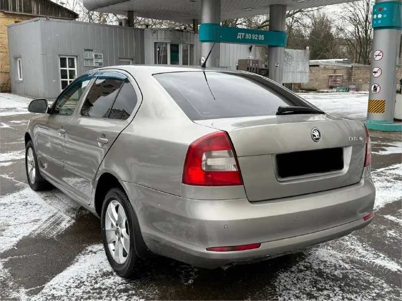Продам skoda octavia a5 1.6 mpi год выпуска 2010. состояние идеальное. сервисные книги. 2 владельца вложений не требует! коробка без нареканий! все обслужено! любое оформление! электроника вся рабочая! кондер в том числе. салон не затертый 4 стекла подъемника хорошая акустика. диски r16 авто полностью обслужена. стекла все родные цена 875-000₽ +7-949-794-46-27 звоните в любое время 📲 tg: евгений 📞 звоните: +7(949)7944627 - фотография - 5