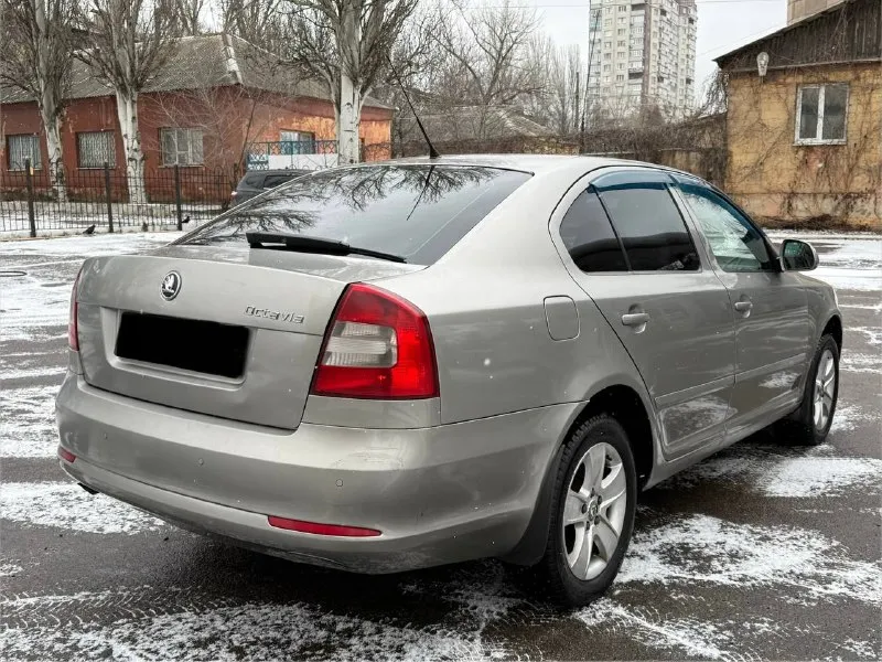 Продам skoda octavia a5 1.6 mpi год выпуска 2010. состояние идеальное. сервисные книги. 2 владельца вложений не требует! коробка без нареканий! все обслужено! любое оформление! электроника вся рабочая! кондер в том числе. салон не затертый 4 стекла подъемника хорошая акустика. диски r16 авто полностью обслужена. стекла все родные цена 875-000₽ +7-949-794-46-27 звоните в любое время 📲 tg: евгений 📞 звоните: +7(949)7944627 - фотография - 6