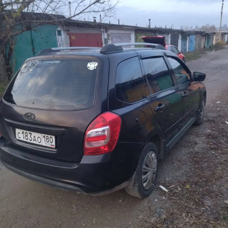 Продам авто калина 2 универсал( ваз 2194) 2014г. в хорошем состоянии. пробег-289 000км. коробка-механика. комплектация люкс-передние и задние стеклоподъёмники, подогрев лобового и заднего стекла, подогрев передних сидений, электрорегулировка боковых зеркал, светодиодные противотуманки, климат-контроль. вся обесшумлена в круговую. салон и сиденья обшиты эко-кожей темного цвета. обслужена полностью!(всё что делалось за время владения расскажу и покажу записи). машина делалась для себя! цена-450 000руб. торг с реальным покупателем. телефон для связи+7(949)737-84-30 алексей. 📞 звоните: +7(949)7378430 - фотография - 4