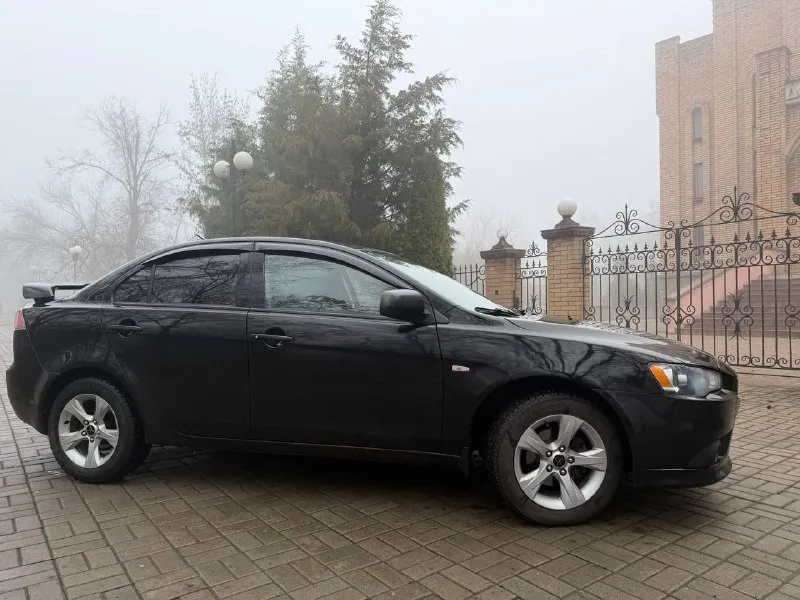 Mitsubishi ланцер х 2013 гв 1.6 обычный автомат не вариатор, авто в отличном состоянии, без жуков и коррозии, масло не ест не дымит коробка и ходовка на отлично, климат заправлен, два комплекта хорошей резины, цена 850₽ торг. макеевка. +79491777050 📲 tg: алекс 📞 звоните: +7(949)1777050 - фотография - 7