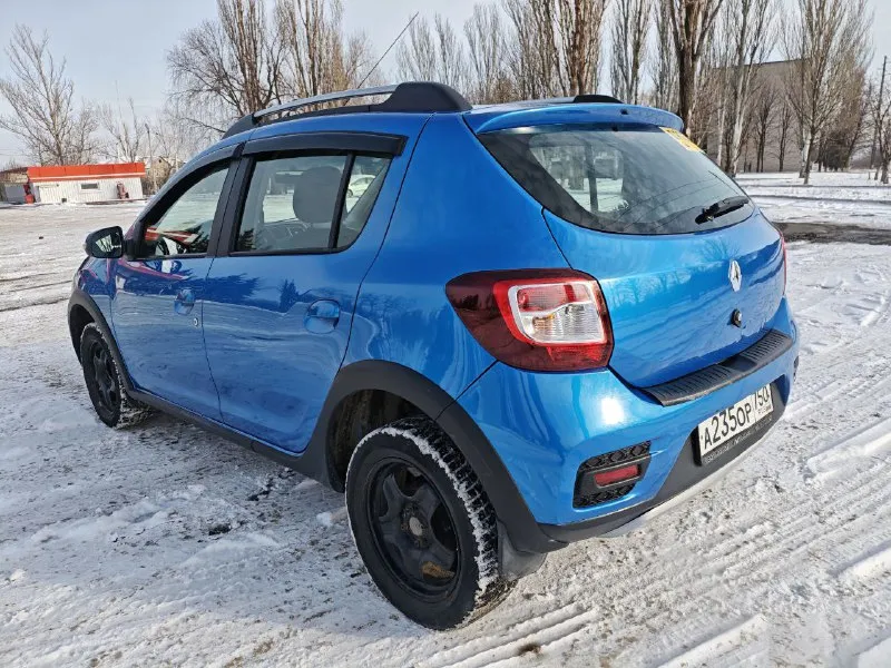 Renault sandero stepwey.2017г. пробег 170.000км. объём 1,6. механика. в нем имеется: стеклоподъёмник, подогрев сидений, круиз контроль, магнитола с блютузом и вайфай. кондёр. цена 690.000₽. г енакиево. +79494804929. 📲 tg: @mazarati02 📞 звоните: +7(949)4804929 - фотография - 4