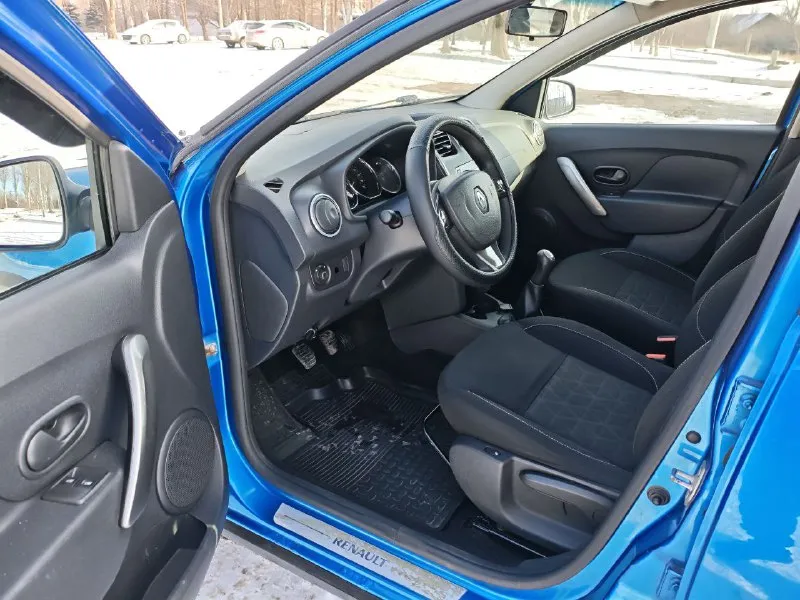 Renault sandero stepwey.2017г. пробег 170.000км. объём 1,6. механика. в нем имеется: стеклоподъёмник, подогрев сидений, круиз контроль, магнитола с блютузом и вайфай. кондёр. цена 690.000₽. г енакиево. +79494804929. 📲 tg: @mazarati02 📞 звоните: +7(949)4804929 - фотография - 6