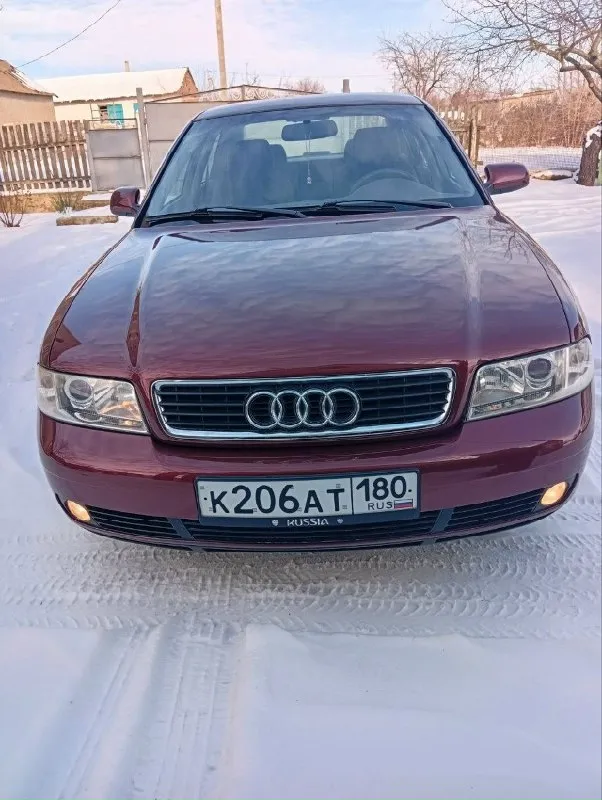 Audi а4 b5 2000 год выпуска 1.6 бензин пробег 227000 птс оригинал 1 хозяин машина пригнана из герман... - фотография