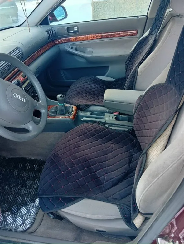 Audi а4 b5 2000 год выпуска 1.6 бензин пробег 227000 птс оригинал 1 хозяин машина пригнана из германии. в хорошем состоянии два комплекта резины 550 торг +7949 307 78 72 📞 звоните: +7(949)3077872 - фотография - 6