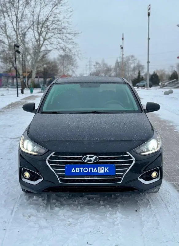 🇰🇵 hyundai solaris 💰цена: 1 220 000р 🏢город: мариуполь 📅год выпуска: 2017 🧾пробег: 151 934км. ⚙️двигатель: 1.6 ⛽топливо: бензин ⚙️кпп: механика 6 ст. 📞 телефон: +7-949-727-41-51 +7-949-551-91-52 +7-989-263-55-56 💾 описание: - фотография - 2