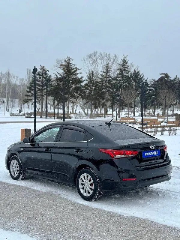 🇰🇵 hyundai solaris 💰цена: 1 220 000р 🏢город: мариуполь 📅год выпуска: 2017 🧾пробег: 151 934км. ⚙️двигатель: 1.6 ⛽топливо: бензин ⚙️кпп: механика 6 ст. 📞 телефон: +7-949-727-41-51 +7-949-551-91-52 +7-989-263-55-56 💾 описание: - фотография - 4