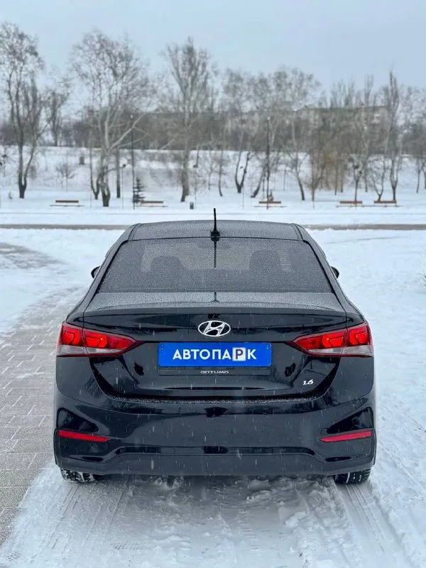 🇰🇵 hyundai solaris 💰цена: 1 220 000р 🏢город: мариуполь 📅год выпуска: 2017 🧾пробег: 151 934км. ⚙️двигатель: 1.6 ⛽топливо: бензин ⚙️кпп: механика 6 ст. 📞 телефон: +7-949-727-41-51 +7-949-551-91-52 +7-989-263-55-56 💾 описание: - фотография - 5