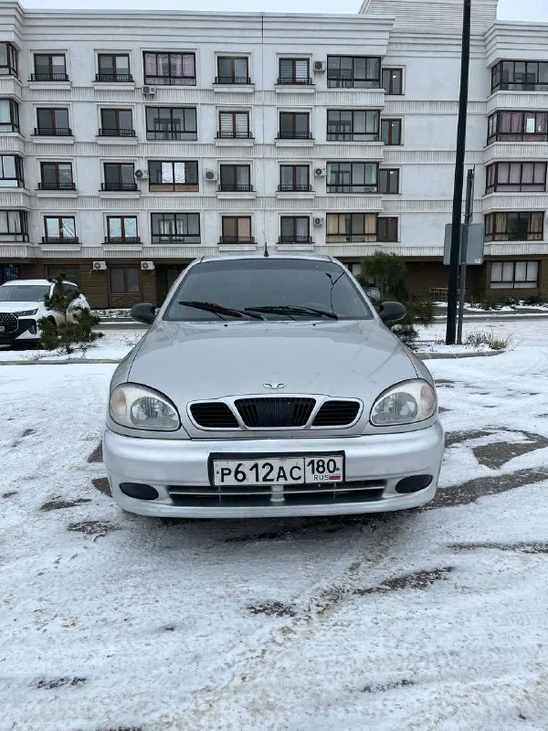 Продам daewoo sens! год - 2003 родной пробег-207 тысяч. 2 владельца с салона!!! машина местная не пригон! двигатель работает отлично, тяга хорошая. коробка без нареканий! дно, пороги идеал без гнили и прочего! ходовая в норме. авто стоит на симпатичных дисках, с не плохой музыкой! документы в полном порядке. осмотр г. мариуполь цена - 190 тысяч рублей! тел. +79494970042 - фотография - 2