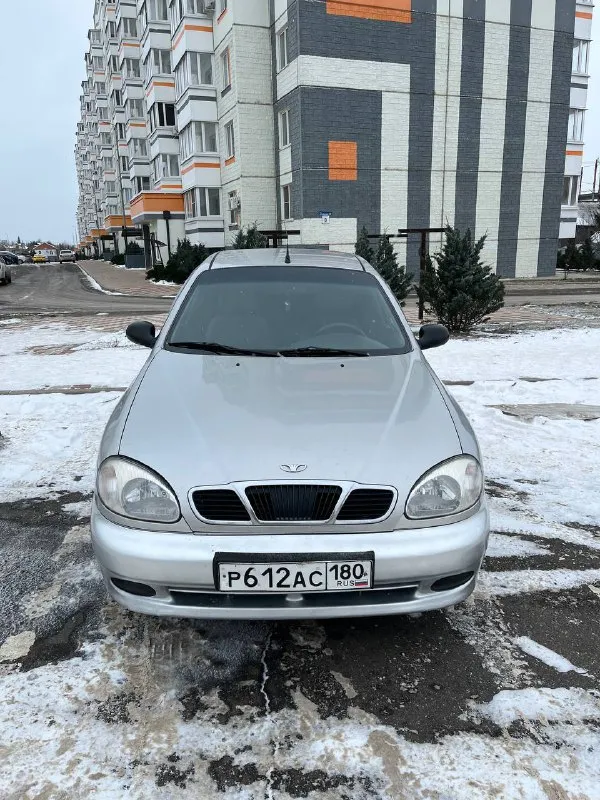 Продам daewoo sens! год - 2003 родной пробег-207 тысяч. 2 владельца с салона!!! машина местная не пригон! двигатель работает отлично, тяга хорошая. коробка без нареканий! дно, пороги идеал без гнили и прочего! ходовая в норме. авто стоит на симпатичных дисках, с не плохой музыкой! документы в полном порядке. осмотр г. мариуполь цена - 190 тысяч рублей! тел. +79494970042 - фотография - 7