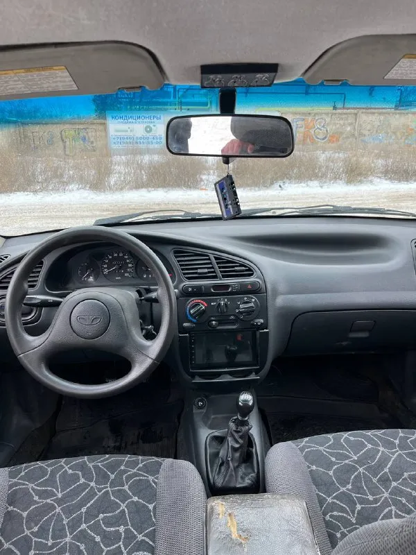 Продам daewoo sens! год - 2003 родной пробег-207 тысяч. 2 владельца с салона!!! машина местная не пригон! двигатель работает отлично, тяга хорошая. коробка без нареканий! дно, пороги идеал без гнили и прочего! ходовая в норме. авто стоит на симпатичных дисках, с не плохой музыкой! документы в полном порядке. осмотр г. мариуполь цена - 190 тысяч рублей! тел. +79494970042 - фотография - 9