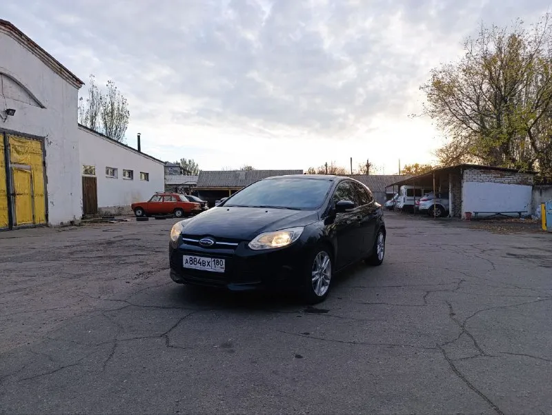 Продам ford focus 3, 2012 г. в., 1.6 газ/бензин, газ вписан в тех. паспорт, механика, пробег 220000.... - фотография