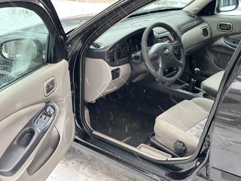 Продам автомобиль nissan almera 2002 год выпуска пробег 192 000км двигатель 1.5 16v настоящие японское качество за адекватные деньги! мотор работает отлично ходовая без посторонних звуков коробка не хрустит не выбивает! кузов в хорошем состоянии эксплуатация южная без рыжиков гнили и тд… есть окрасы, большая часть кузова в родном окрасе! все стёкла оригинальные! подогревы сидений работает стоит хорошая зимняя ризина хорошая акустика! хороший городской автомобиль, приятный в вождении! цена: 360 000₽ остальные вопросы по телефону! +79496361868 (телеграмм) +380681107552 (воцап телеграмм) - фотография - 7