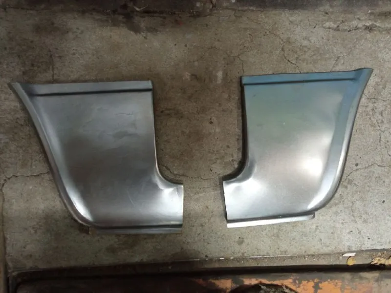 Продам ваз 2101 по запчастям. двигателя, сидений, лобового, стартера, генератора, бамперов нет. все остальное есть: двери в хорошем состоянии, коробка и задний мост в идеальном состоянии без посторонних шумов, бензобак в отличном состоянии не паяный не гнилой, ходовая часть, рычаги, ступицы поворотные кулаки, полуоси, трамблер, тормозная система суппорта, и много чего другого, по интересующим позициям пишите или звоните +79497257296 отвечу на ваши вопросы. продам хромированные элементы на ваз 2101: решетка радиатора, , передние фары, задние фары, оригинальный радиоприемник, антену с установкой в крыло, дверные ручки. всё в хорошем состоянии цены договорные что интересует звоните +79497257296 или в лс. продам рем вставки нижнюю часть передних крыльев ваз 2101,02,03,06 новые, мне не пригодились 700 руб за две 📲 tg: юрий 📞 звоните: +7(949)7257296 - фотография - 3