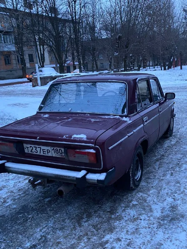 Продам ваз 2106. 2002 года выпуска. 1.6 работает отлично, коробка 5х ступка, все передачи втыкаются. ходовка целая, днище не гнилое. состояние кузова хорошее. электрика вся исправна. находится донецк калининский р-н. за остальной информацией обращаться по телефону +79494380907. цена 135 тыс рублей 📞 звоните: +7(949)4380907 - фотография - 4
