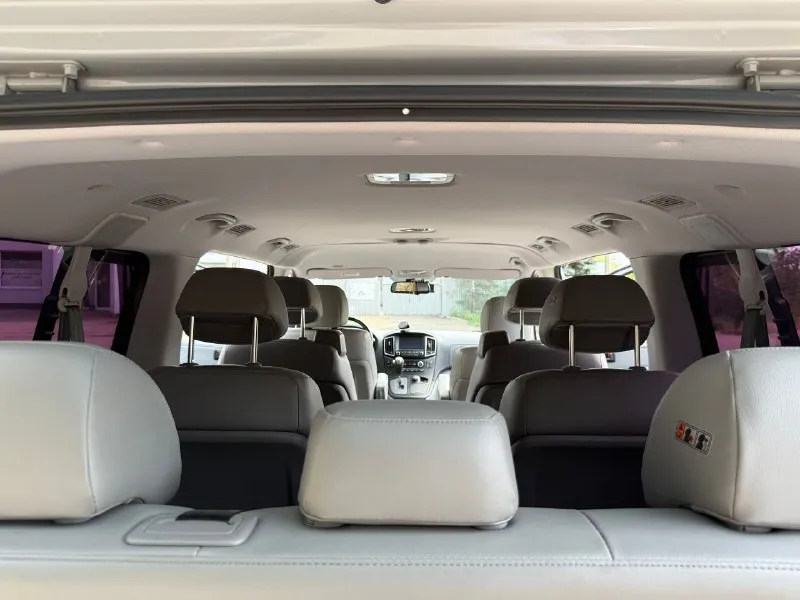 🔥 hyundai grand starex 2018 4wd 2.5л(175 л. с) категория b 8+1 в отличном состоянии! 2 ключа пробег 113.000,переодически выезжаю на нём 2 комплекта колес, третий всесезонка на докат во владении с января 2024,то по регламенту! топливный фильтр оригинал замена каждые 8.000 км мосты, раздатка, коробка обслужены своевременно 🫡 по ходовке проблем нет! прошел то (замена масла двс, частичная фильтра+новый насос гур)❗️ перед нг отшиты егр и вся экология на сервисе г. донецк я единственный владелец, осмотр центр донецка цена 3.450.000,торг будет +79495582283 📲 tg: @tyttopreklama 📞 звоните: +7(949)5582283 - фотография - 6