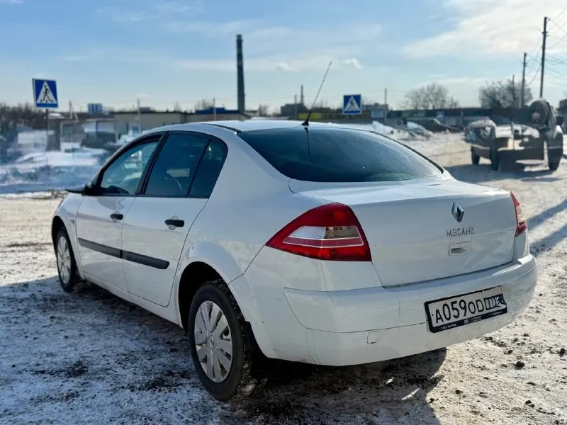 Продам renault megane 2007 год, мотор 1.6 бензин, мкпп. кондиционер, стеклоподъемники, линзованая оптика, полностью оцинкованный, шины зимние, магнитола. гнили и ржавчины нет, все работает, продажа с полным переоформлением. цена 480.000 рублей. звоните +79495196001. 📞 звоните: +7(949)5196001 - фотография - 4