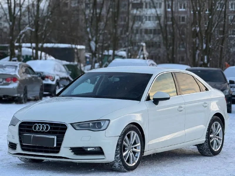 Audi a3 1.4amt 2013г. в 1 480 000 р. отличное состояние 💥 2 владельца 188 000 пробег вся в родной краске шикарный кузов хорошая комплектация по кузову: полностью родная краска! выглядит отлично! пару мелких сколов! по технике: никаких ошибок по мотору и коробке! акпп без пинков! едет приятно! по салону: чистая и опрятная! ✅комплектация: монитор, кожаный мультируль, климат, автохолд, электро ручник, подогревы сидений, линзы, 4эсп, эл. регулировка зеркал! +7 (949) 843-81-81 - фотография - 4