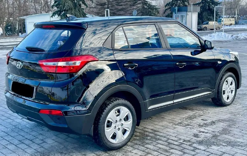 +79495236393 всем доброго времени суток в продаже в городе донецке hyundai greta 1.6 бензин 123 л. с. коробка автомат айсин 6 ступенчатый 2017 год зелёная автотека один хозяин пробег 132 тыс км родной оригинальный проверенный пробег! каждая деталь кузова в родной краске ! нечего не крашено вся в оригинале вся в родной краске! машина без единого технического вложения ! вся полностью от и до обслужена ! два комплекта резины зима и лето два ключа сервизные книги, двигатель и коробка работают просто идеально на 5+ ходовая вообще супер просто булочка ) днище идеал ! машина стояла в отопительном гараже, кузов в идеальном состоянии, салон в идеальном состоянии машина очень ухоженная была бережная эксплуатация, кондиционер рабочий, подогревы сидений подогревы зеркал, камера заднего вида, громкая связь сенсорный монитор блютуз акустика, документы в полном порядке машина на учёте цена 1 660 000 руб торг +79495236393 📞 звоните: +7(949)5236393 - фотография - 4
