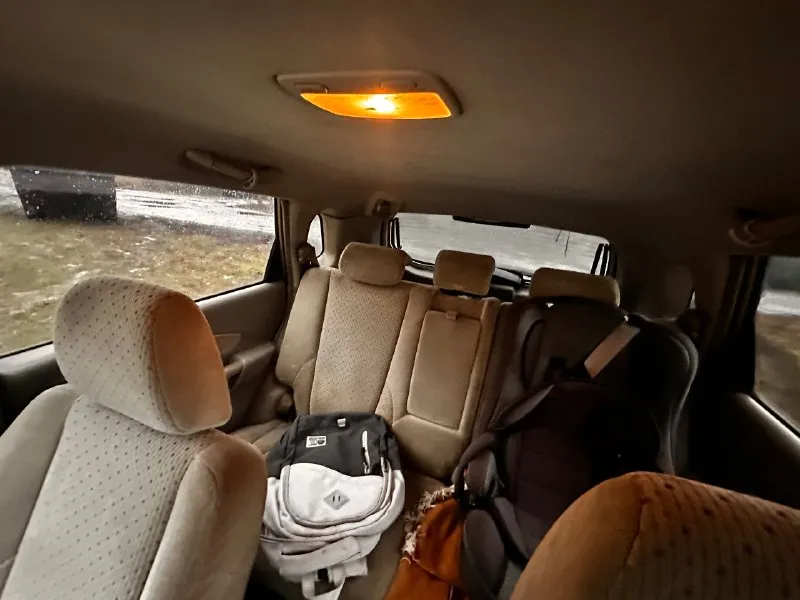 Hyundai tucson 1 продам 680тыс 217 ххх пробег двигатель 2.0 crdi коробка механика полный привод 2004г макеевка +79687545085 tg, max 📞 звоните: +7(968)7545085 - фотография - 10