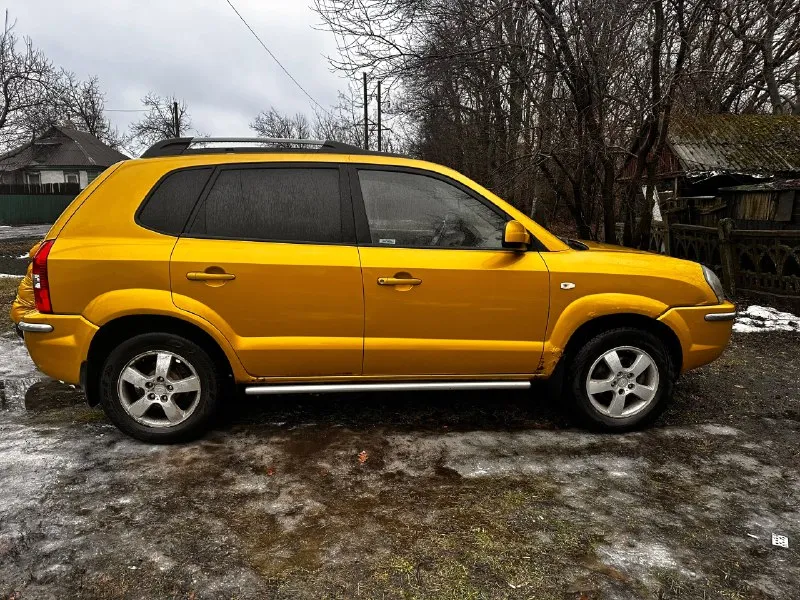 Hyundai tucson 1 продам 680тыс 217 ххх пробег двигатель 2.0 crdi коробка механика полный привод 2004г макеевка +79687545085 tg, max 📞 звоните: +7(968)7545085 - фотография - 5