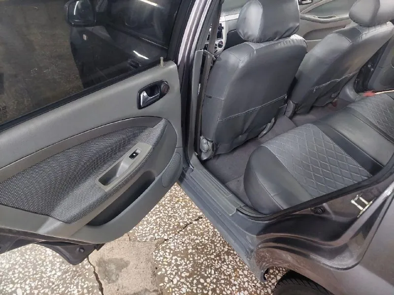 Продам chevrolet lacetti 2011 года пробег 170.250 ( растет) по кузову есть не большой нюанс, но не критично не троит, не дымит, едет бодро подробнее расскажу по телефону +7 (949) 342-91-48 находится в енакиево цена 460.000 +торг. 📞 звоните: +7(949)3429148 - фотография - 7