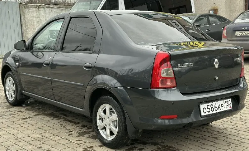 Продам автомобиль renault logan 1.4л mpi год выпуска- 2010 я собственник!! автомобиль в отличном состоянии!документы кристально чистые. кузов в отличном состоянии, без гнили и дырок. техническое состояние автомобиля без вложений, сел и поехал! двигатель работает идеальное, не дымит, не троит. коробка механика - работает идеально, не выбивает, не буксует! ходовая в отличном состоянии, недавно перебирал все! электрика работает исправно, все до мелочей. салон в отличном состоянии, чистый, ухоженный. на все другие вопросы отвечу по телефону! цена:400.000р торг г. макеевка номер:+79490763198 номер:+79498228009 - фотография - 3