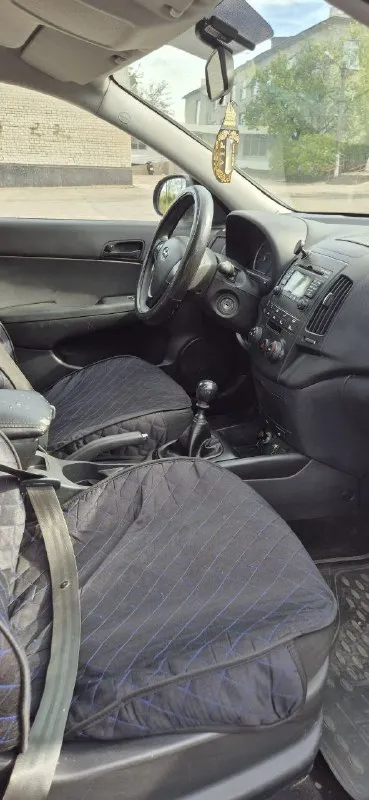 Продам свой авто hyundai ай30 2009 года. двигатель 1.4 109 л. с. кондиционер подогрев передних сидений сигнализация с автозапуском. авто находится в шахтерске. цена 650тыс рублей. тел +79496189730 📞 звоните: +7(949)6189730 - фотография - 4