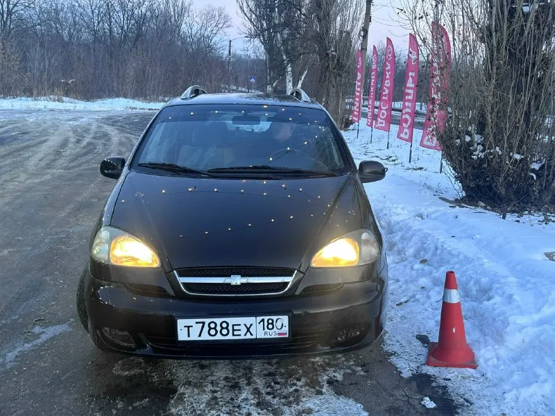 Chevrolet такума 2.0 2006 акпп бензин/газ, газ и фаркоп вписаны документы в порядке, я хозяин на полном ходу, мотор работает ровно полная капиталка была 4000 назад, коробка работает ровно не пинает по кузову есть моменты и проблема с расходом все вопросы в лс +79493896597 450 000 📞 звоните: +7(949)3896597 - фотография - 3