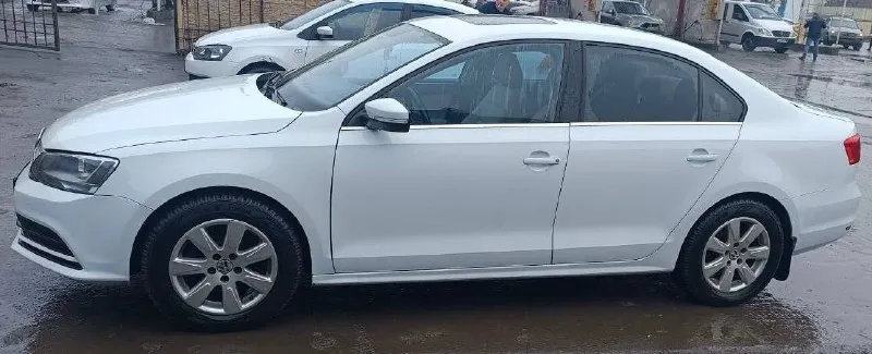 Jetta 1.8 tsi акпп 2015 год 167 000 км. автомобиль обслужен. два комплекта колес: лето r18, зима r16. установлены би-лэд модули с регулировкой, фары в пленке. 15 тыс. км назад была заменена цепь грм. снята решетка/гриль радиатора и прошита. возможен обмен на infinity g25/35/37 или toyota highlander 2 рест. 1 500 000 руб. +79493706748 екатерина. донецк 📞 звоните: +7(949)3706748 - фотография - 4