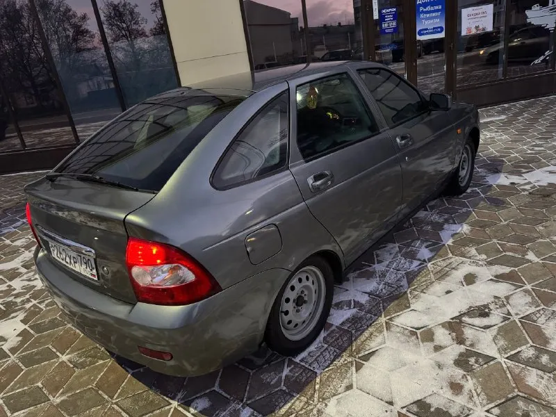 🚘продам!!!🚘 автомобиль лада приора 2010 год! ❄кондиционер! система аbs! стекло подъемника-2! электро-усилитель руля! электро-привод зеркал! аудио система ! сигнализация 2 стороняя колеса-2 комплекта зима/лето мотор 1,6 ( 16 клапаный) обешумлен весь кузов! авто в очень хорошем состоянии! без гнили и ржавчены! мотор, ходовая, коробка в идеале!!! электрика вся исправна! 📑документы в порядке! 👀осмотр г. харцызк 💵320 тыс руб ☎тел +7949-864-30-45 телеграмм +7952-580-76-27 - фотография - 4