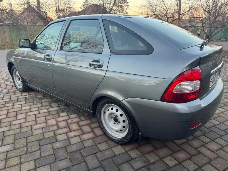 🚘продам!!!🚘 автомобиль лада приора 2010 год! ❄кондиционер! система аbs! стекло подъемника-2! электро-усилитель руля! электро-привод зеркал! аудио система ! сигнализация 2 стороняя колеса-2 комплекта зима/лето мотор 1,6 ( 16 клапаный) обешумлен весь кузов! авто в очень хорошем состоянии! без гнили и ржавчены! мотор, ходовая, коробка в идеале!!! электрика вся исправна! 📑документы в порядке! 👀осмотр г. харцызк 💵320 тыс руб ☎тел +7949-864-30-45 телеграмм +7952-580-76-27 - фотография - 7